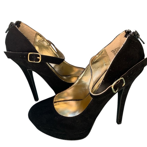 Black Material Girl Heels - Picture 8 of 11